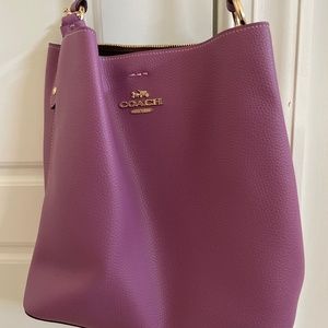 Coach Bucket Bag
